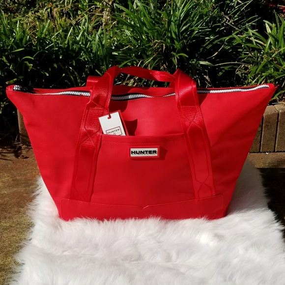 Hunter Handbags - RED HUNTER TOTE BAG - OVERSIZED HUNTER BY TARGET
